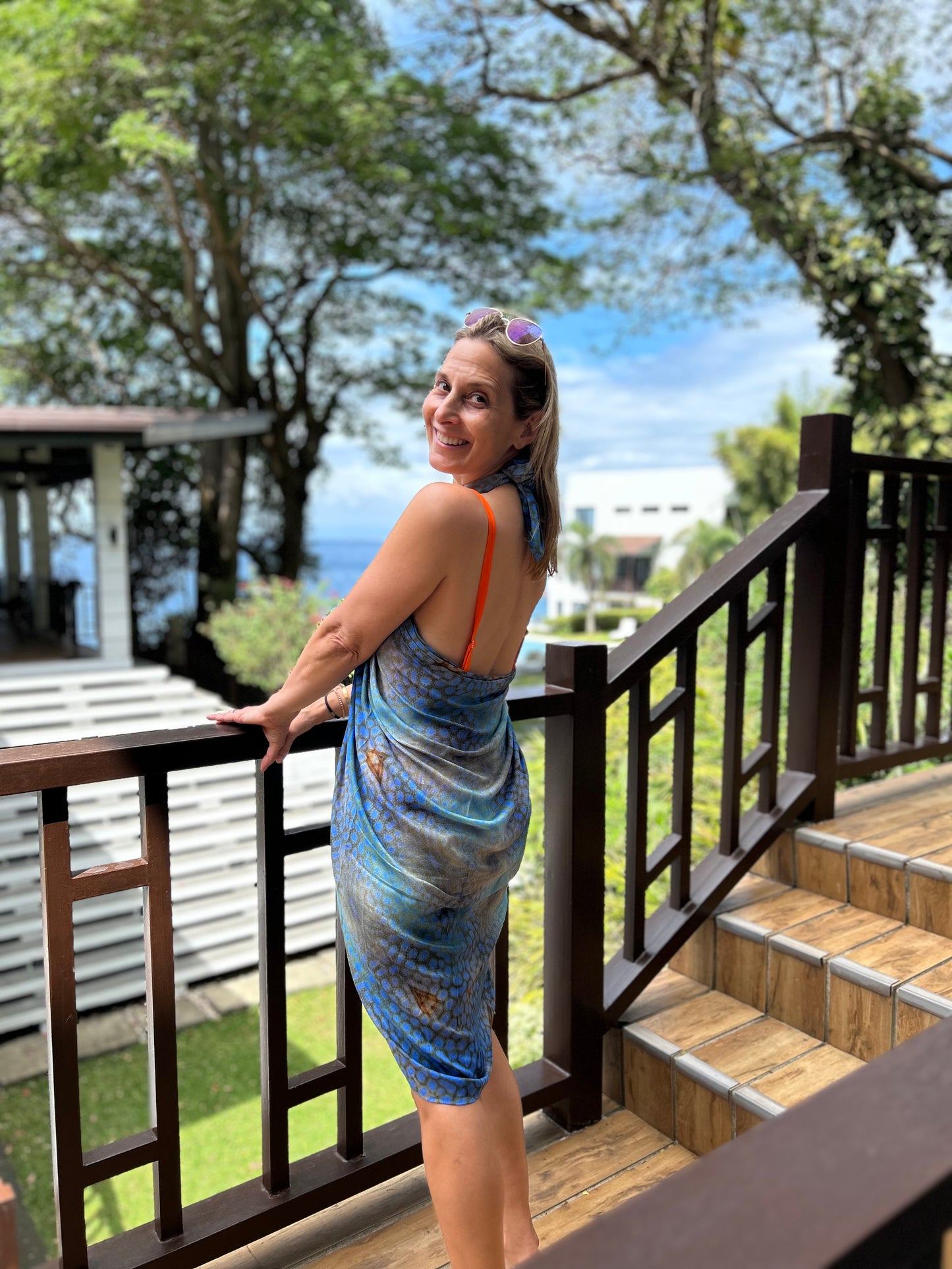 Bamboo Sarong - Ocean with Amber