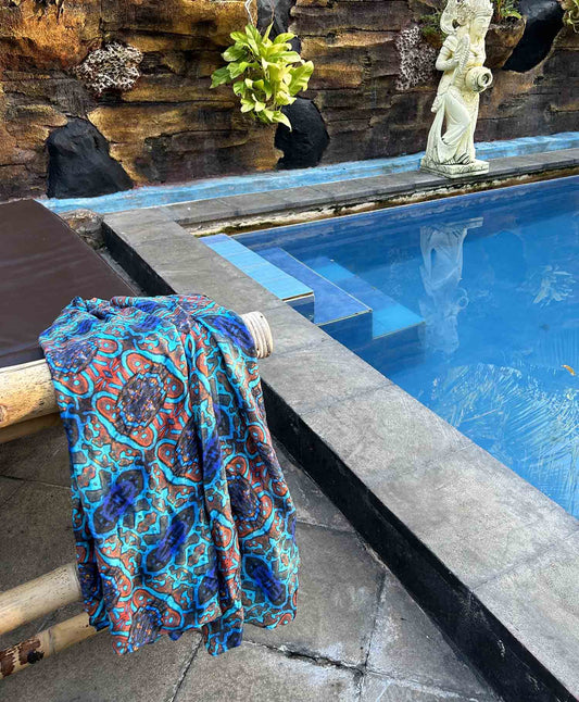 Bamboo Sarong - Tropical Delight - Benni Marine Designs